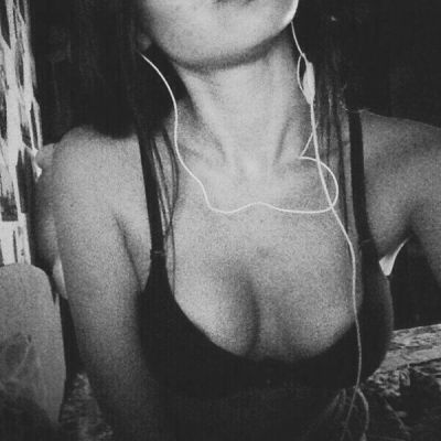 Снять шлюху в Волгограде (Вика, от 5000 руб. в час)