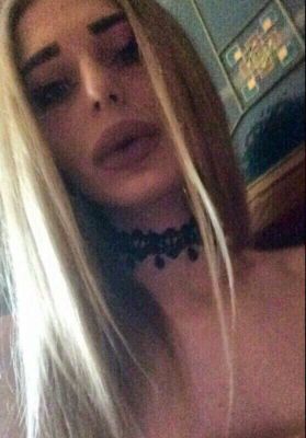 Эрика Транссе, 21 лет - эротический массаж пениса