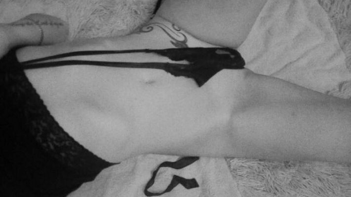 Соня и Ксюша: люблю золотой дождь