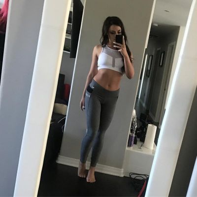 Катя, рост: 162, вес: 52 - проститутка с настоящими фото