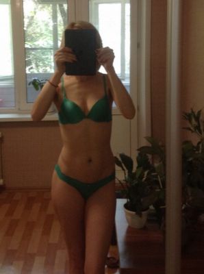 Купить проститутку в Волгограде (Света, тел. 8 960 852-93-69)