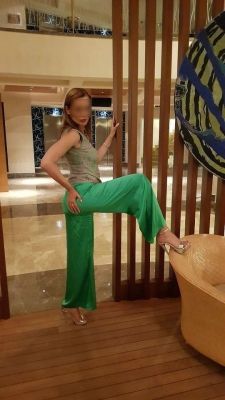 Заказать девушку от 1500 руб. в час (Вераника, 41 лет)