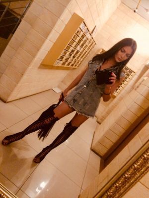 Транс Ева — проститутка big size