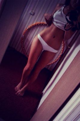 Полина — классический массаж от проститутки - 2500 руб. в час