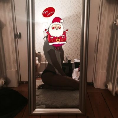 Девушка легкого поведения  Ксюша с аппетитными формами